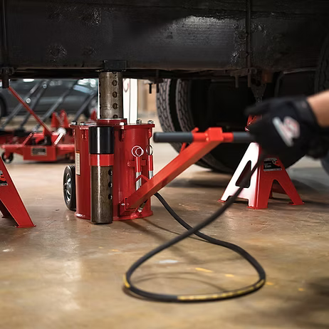 American Forge & Foundry AFF 10 Ton Air Lift Jack – Heavy-Duty Truck/Bus Jack